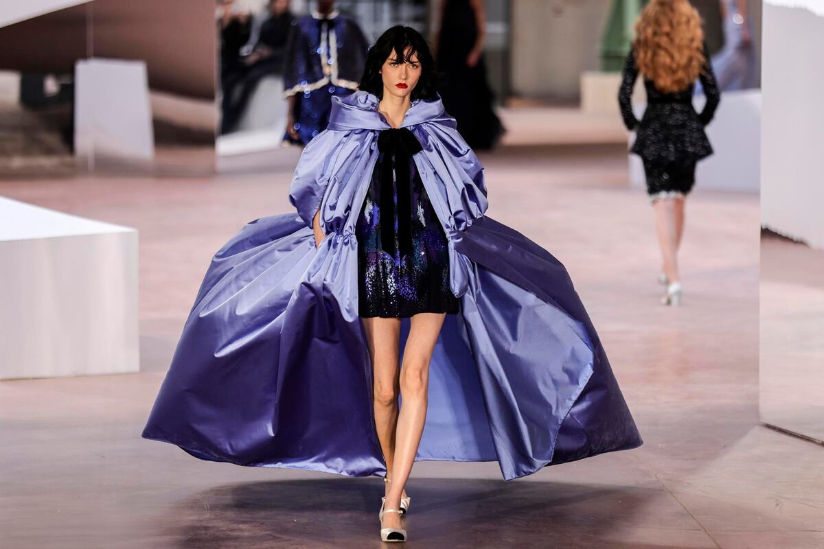 Chanel eleva la temperatura de la Alta Costura de París