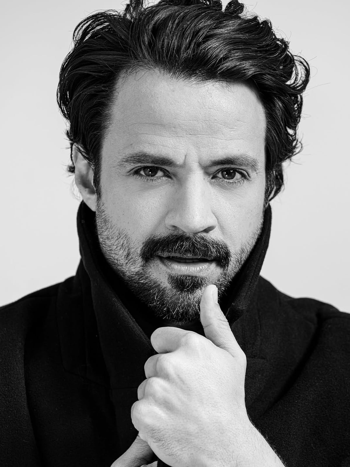 #GuapodeELLAS: el actor panameño Andrés Morales y sus nuevas fotos en blanco y negro