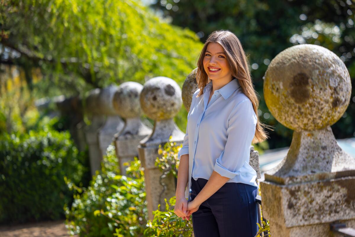 La infanta Sofía cumple 18 años y estas son las fotos oficiales por su mayoría de edad