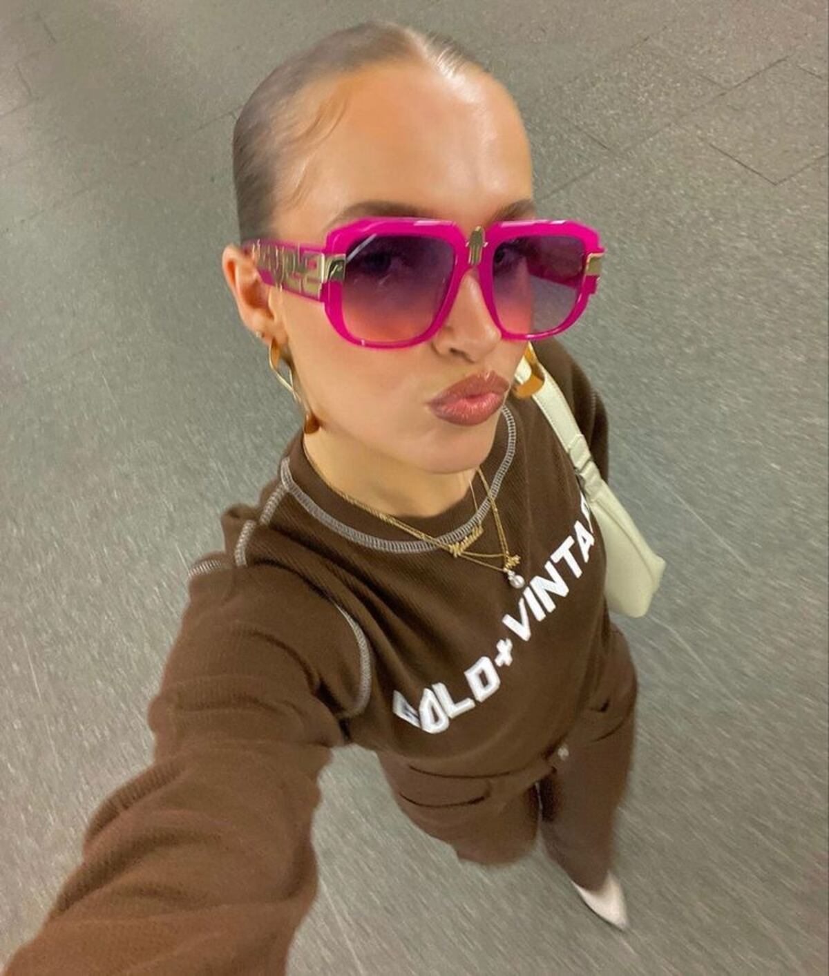 Cinco estilos de lentes de sol para combinar tus outfits