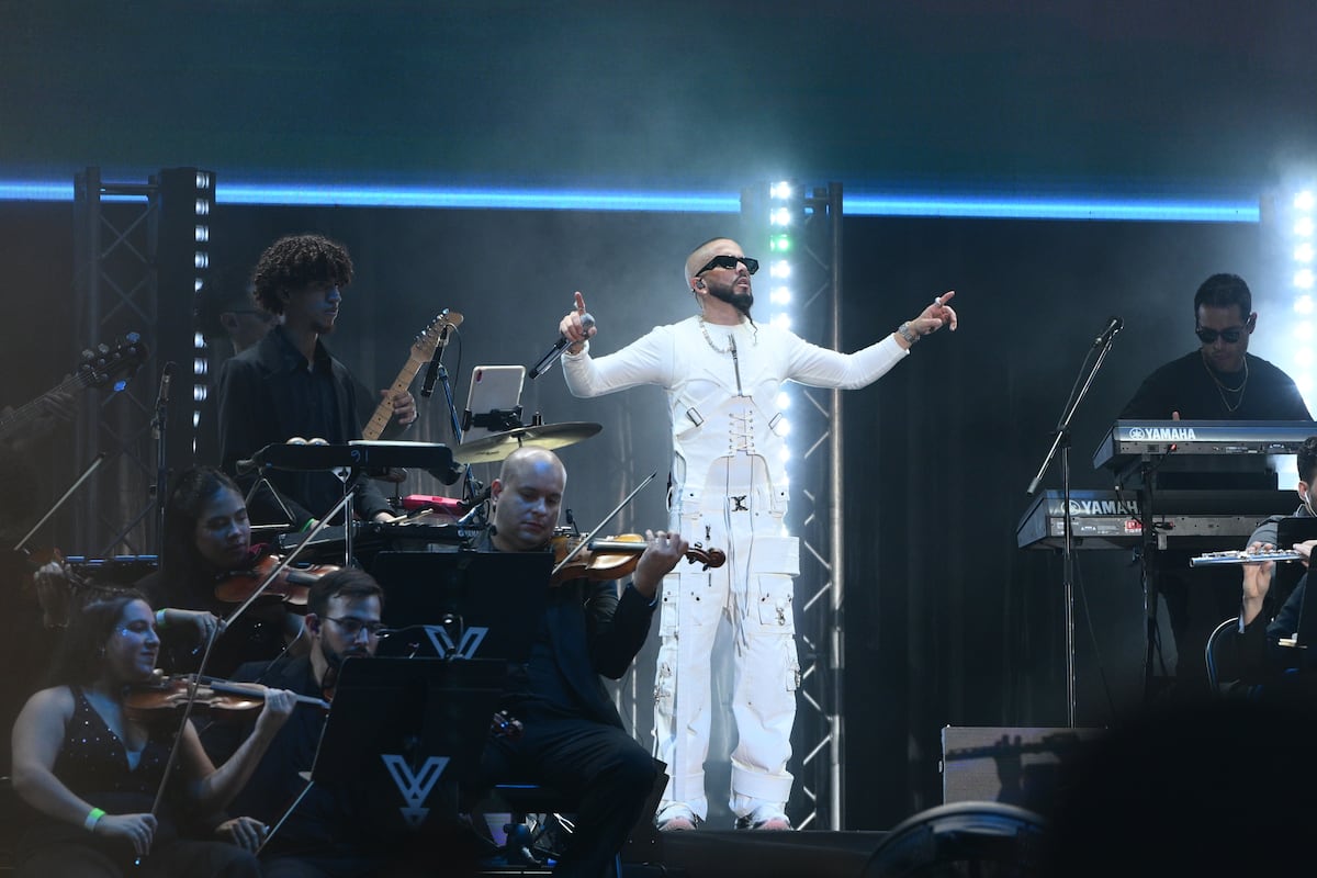 10 fotos de Yandel Sinfónico junto a la Orquesta Filarmónica de Panamá