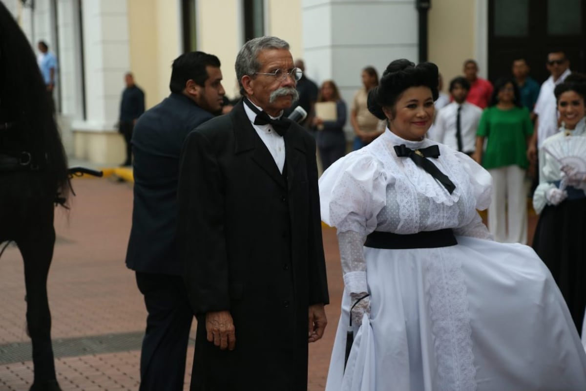 Yazmín, Nito y 104 niños en una tarde ‘histórica’ en la Presidencia