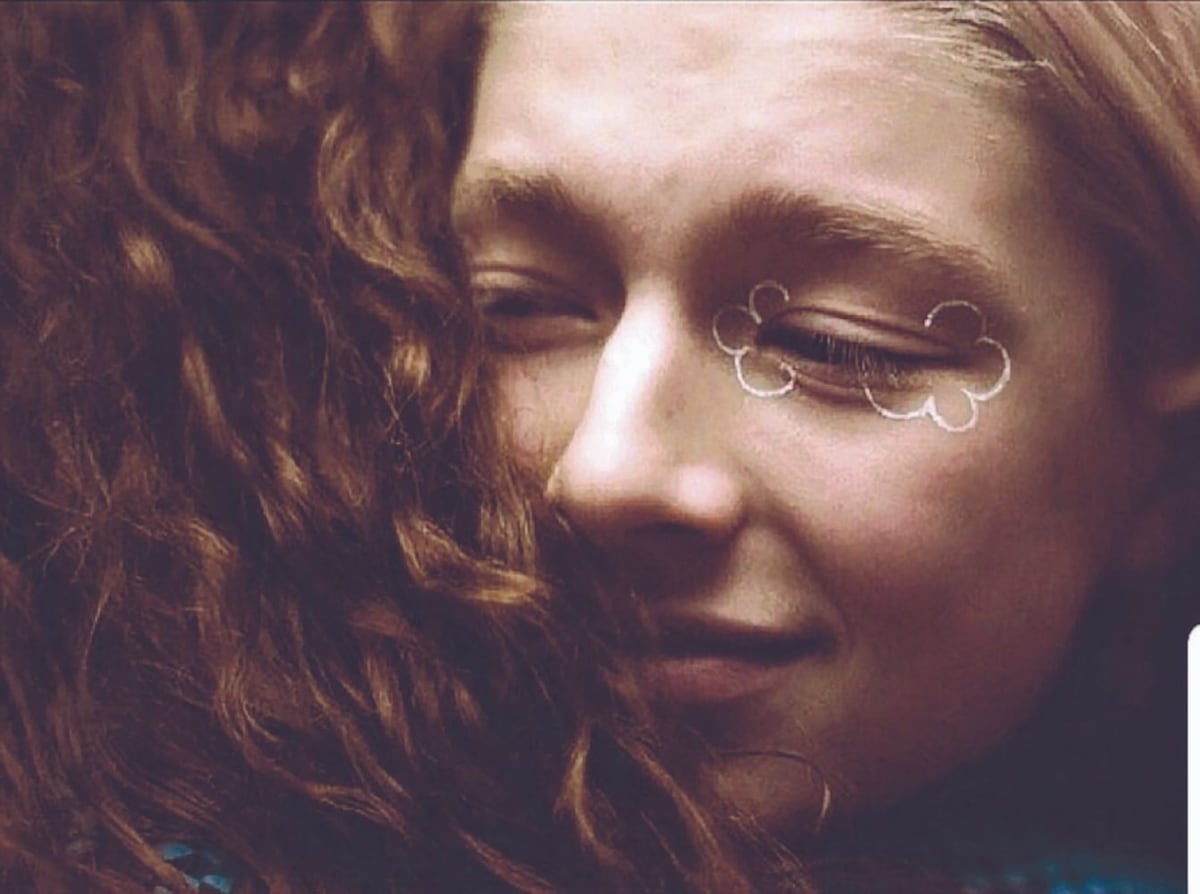 Sobre el maquillaje de ‘Euphoria’ y cómo recrearlo (con éxito)