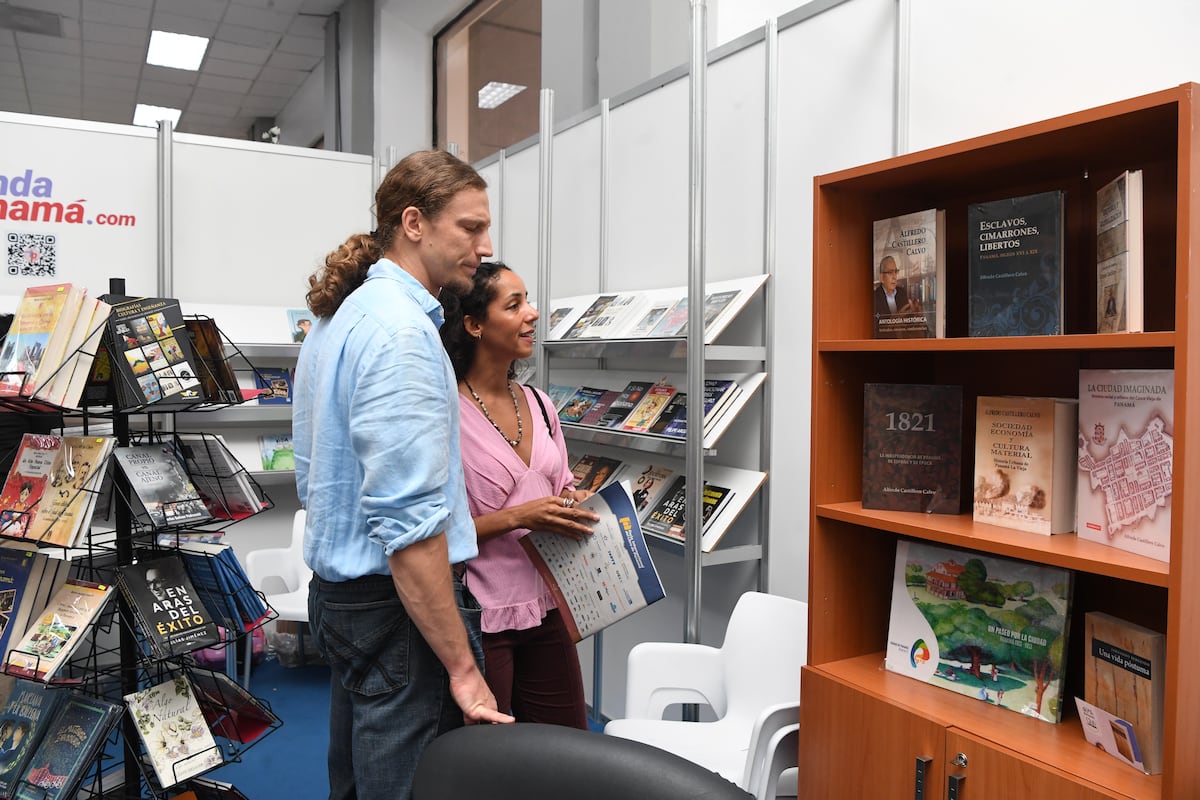 Más de 100 mil personas visitaron la Feria Internacional del Libro de Panamá