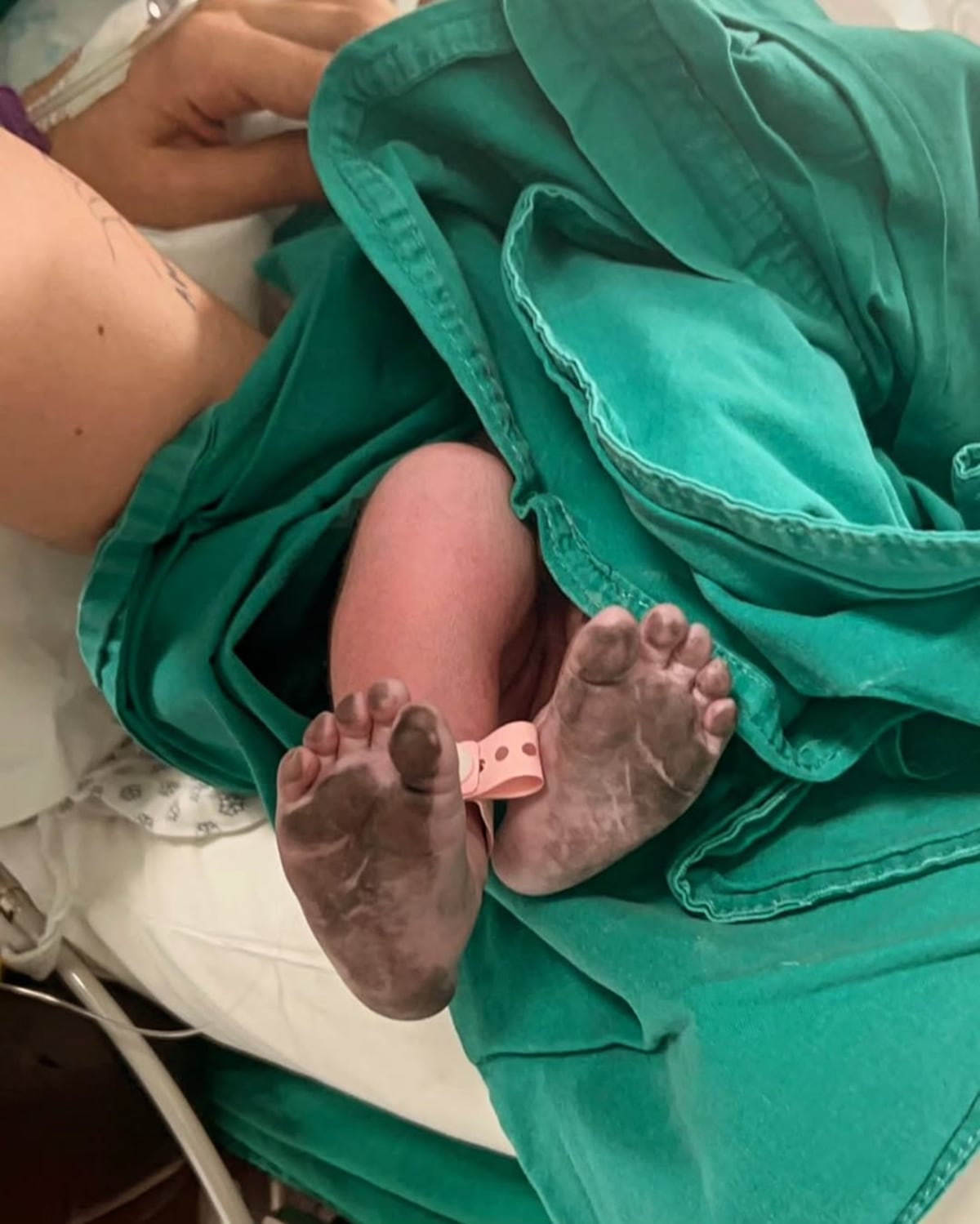 Tras el nacimiento de su bebé, Jovana Michel revela que le adelantaron la cesárea por preeclampsia