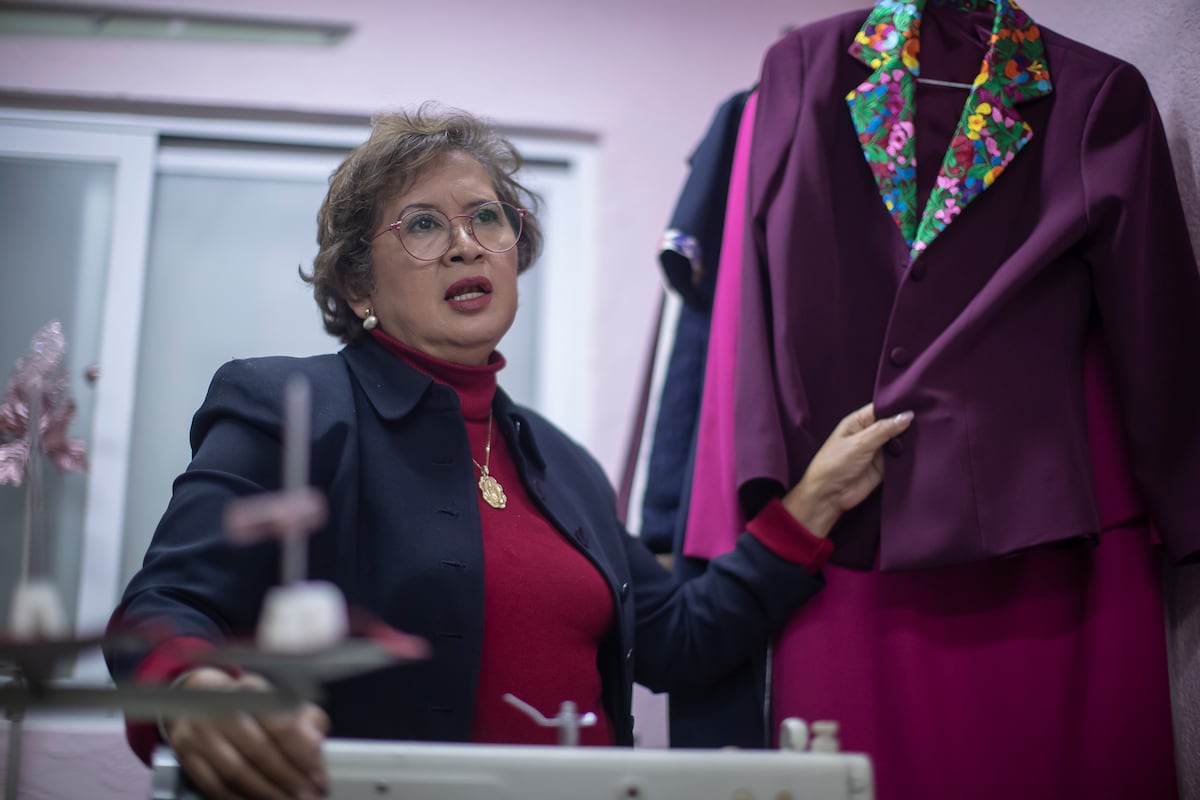 Olivia Trujillo, la costurera de los atuendos más emblemáticos de Claudia Sheinbaum