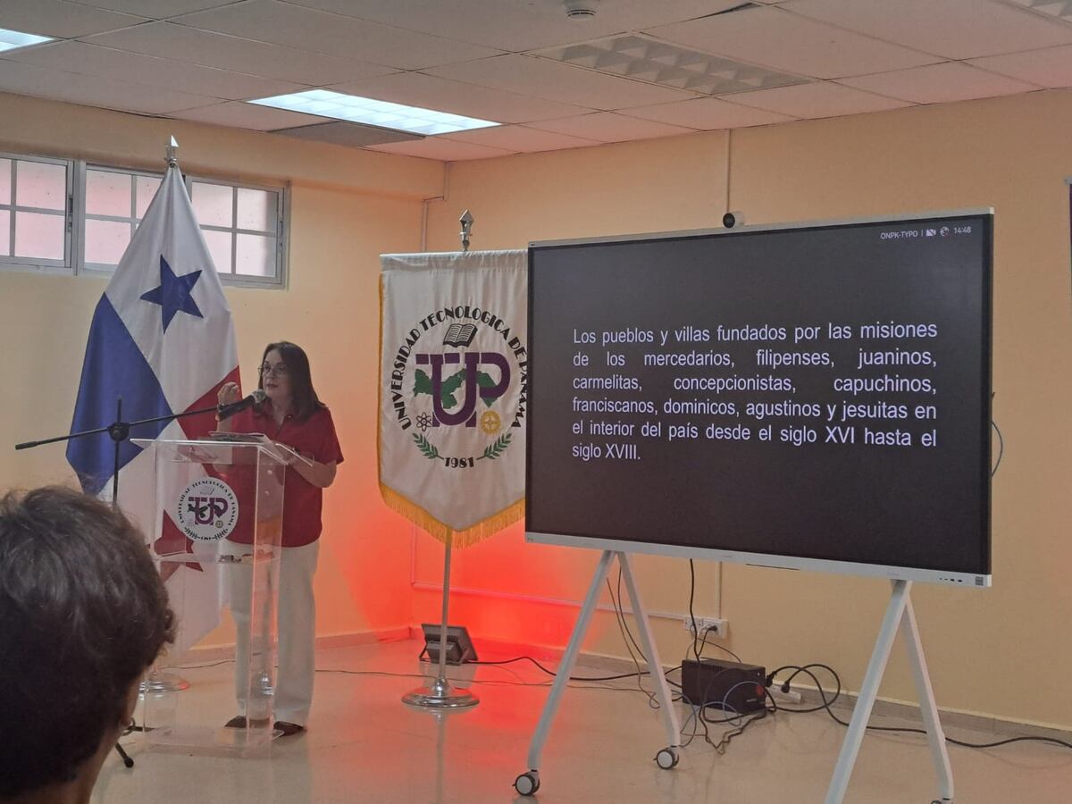 La doctora panameña en Historia del Arte, Candy Barberena, presenta su libro