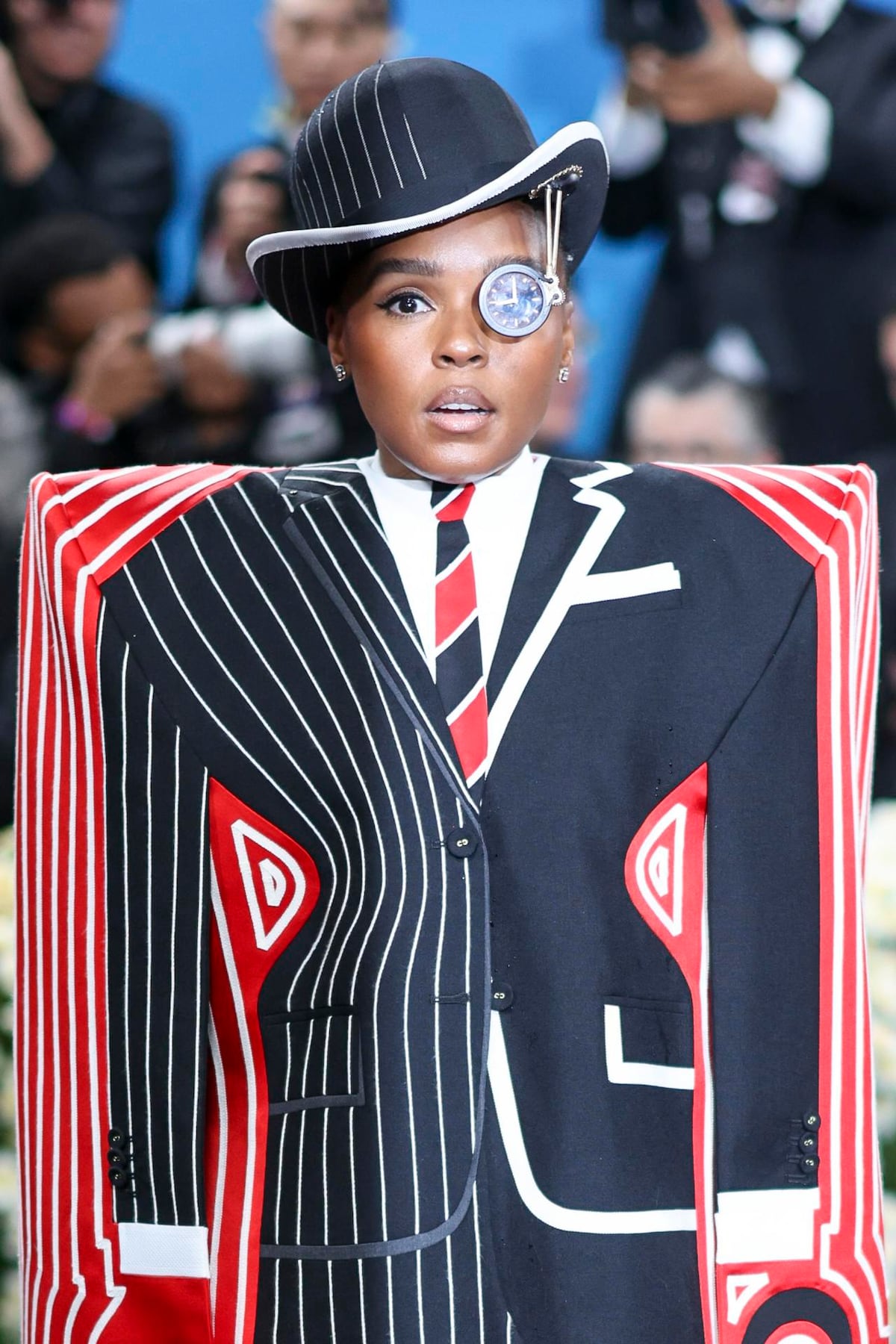 Accesorios que hablaron más que las palabras en la Met Gala 2025