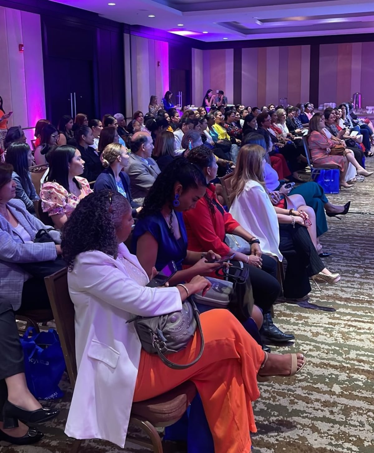 Todas somos únicas como Ellas, la conferencia por el aniversario 40 de tu revista Ellas