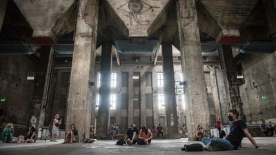 Techno, sexo y contracultura: así es Berghain, el mítico club de Berlín que da nombre al nuevo sencillo de Rosalía