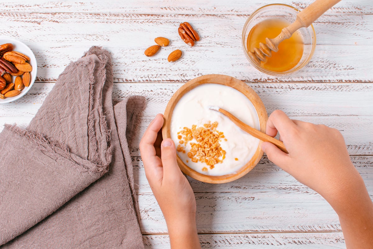 Yogur con miel: el elixir probiótico