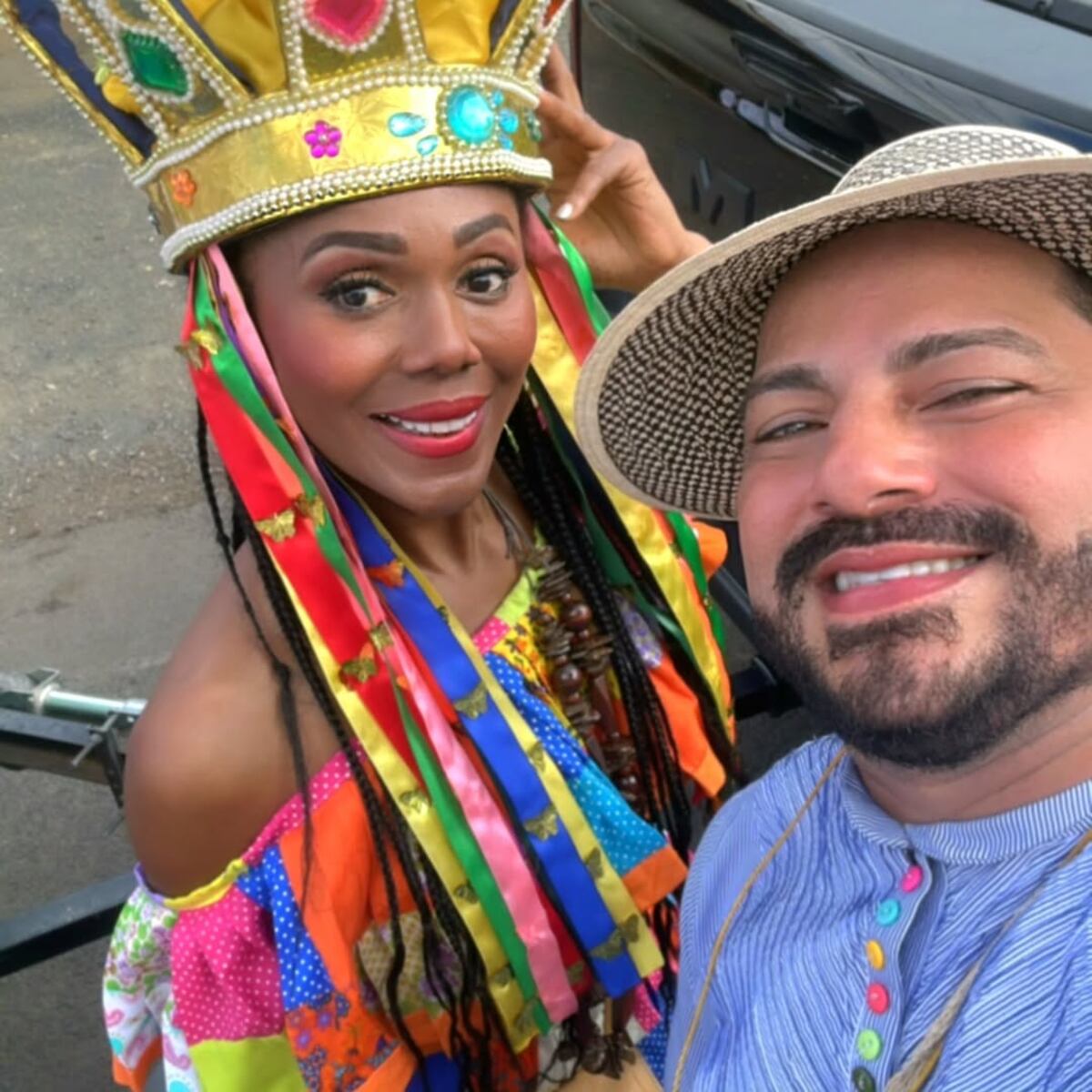 Atheyna Bylon, Lía Victoria Borrero, Miroslava Morales, y demás personalidades panameñas en el Desfile de las Mil Polleras 2025