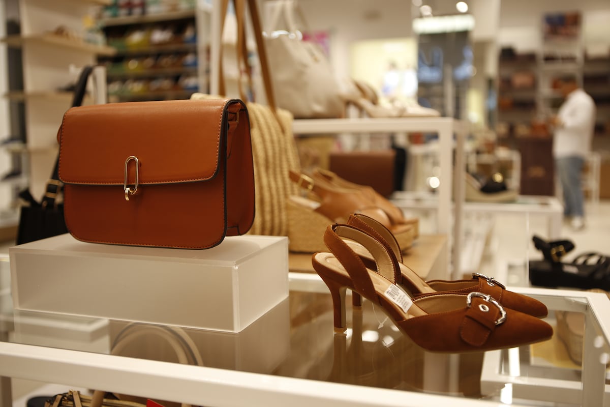 La tendencia se renueva: Redescubriendo la tienda renovada de Payless en Metromall