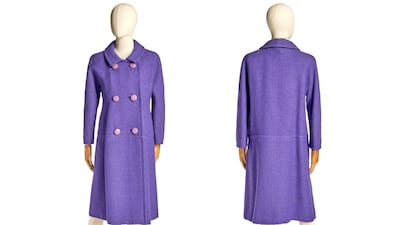 Un abrigo que Jacqueline Kennedy usó embarazada encabeza la subasta de Bolsos y Moda de Sotheby’s