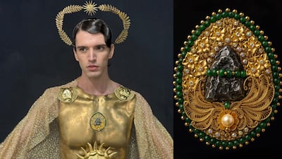 Con un meteorito de cinco mil años en el pecho: así modeló Kevin Fashioned en Dubai Fashion Week