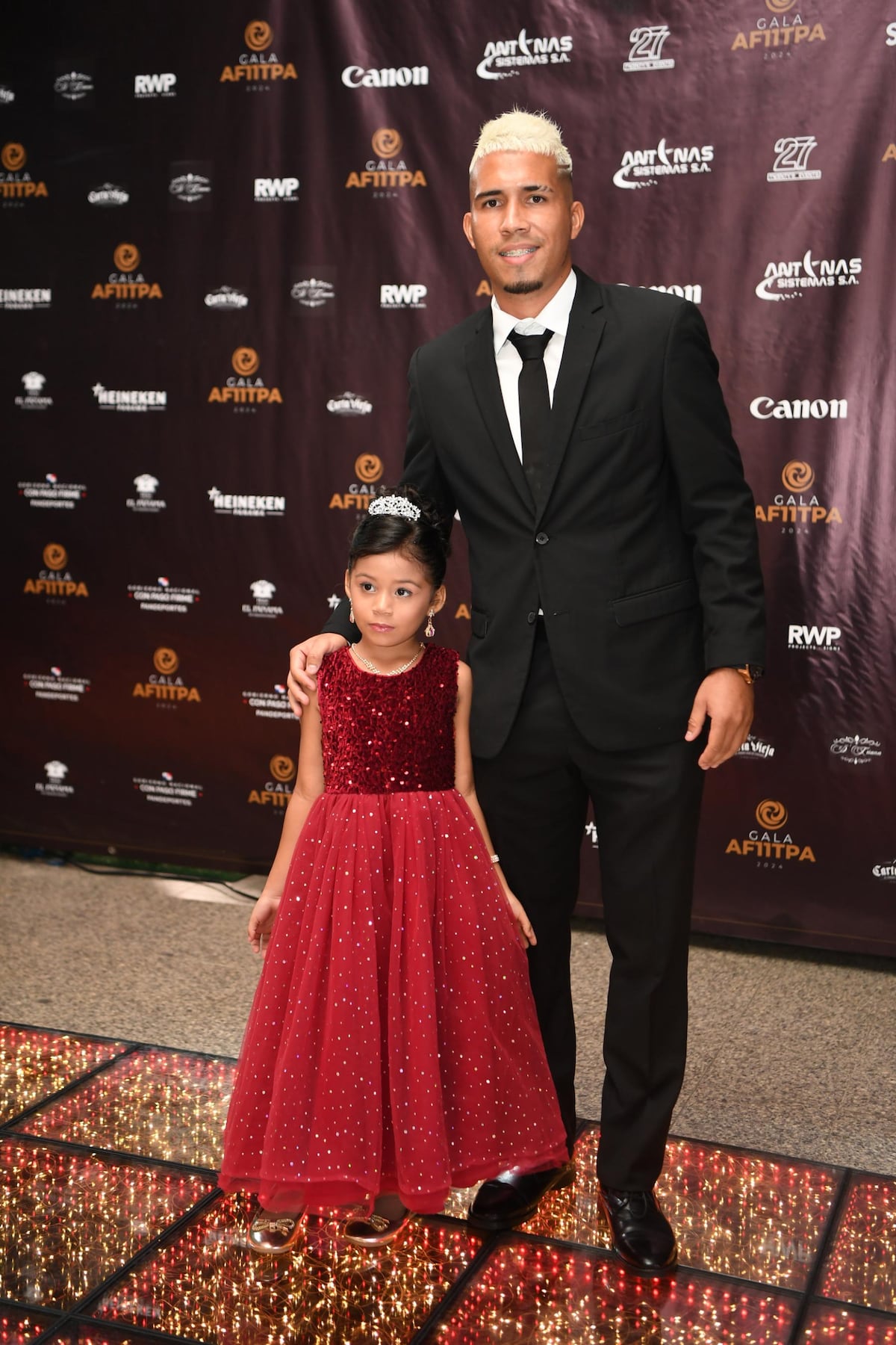 Así lucieron las estrellas de fútbol panameño en la alfombra roja de los premios Afutpa 2024