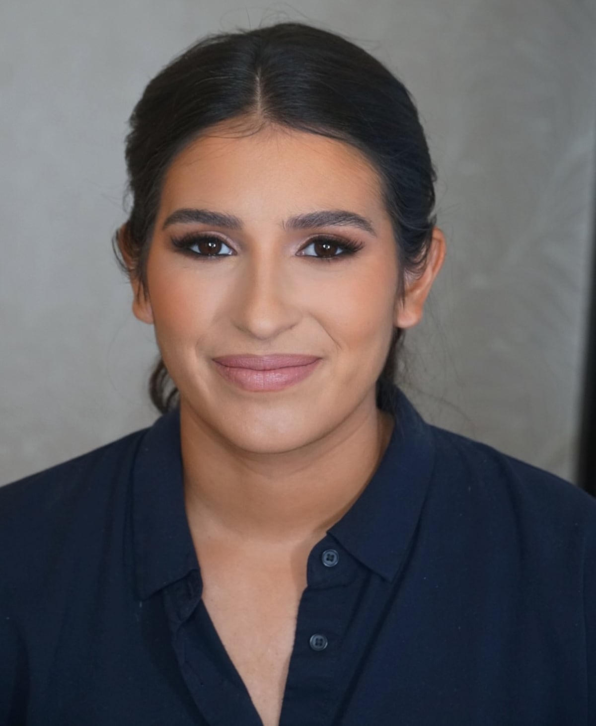 En tonos mates y cálidos, el maquillaje de las hijas de Mulino por Miranda Make Up