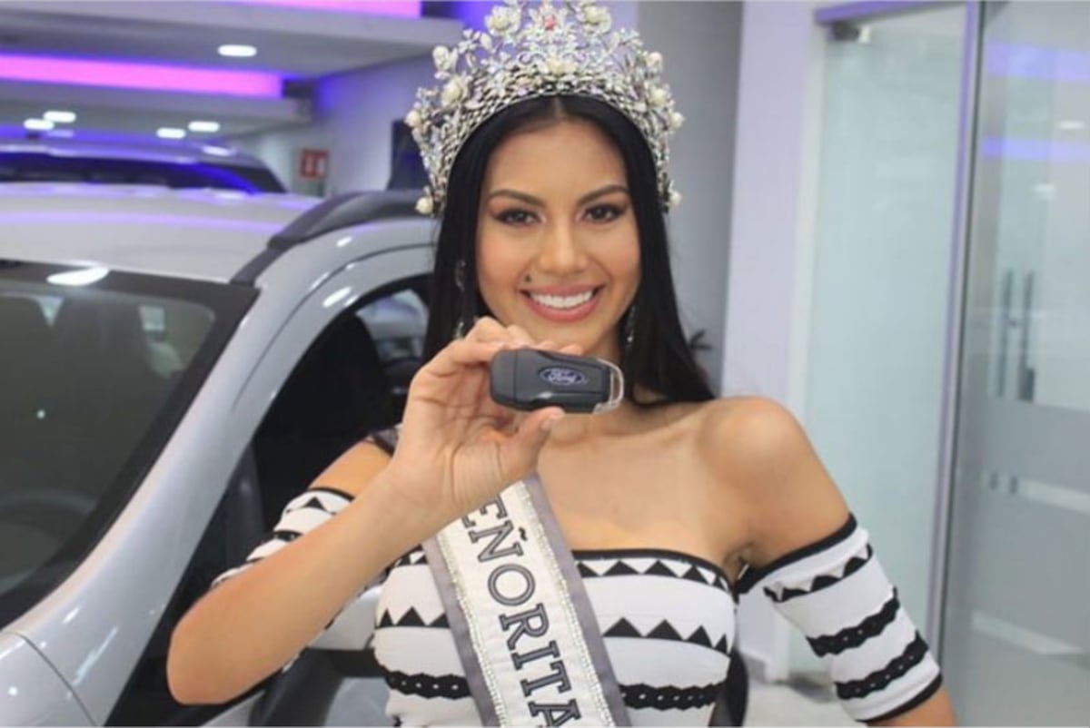 Rosa Montezuma estrena su primer carro