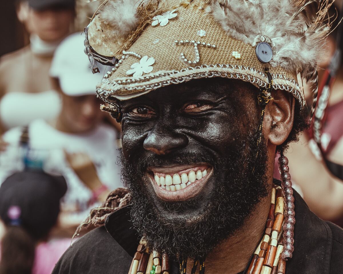 Tambor, máscara y libertad ancestral