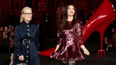 Meryl Streep y Anne Hathaway deslumbran en pasarela por estreno de ‘The Devil Wears Prada’ en México