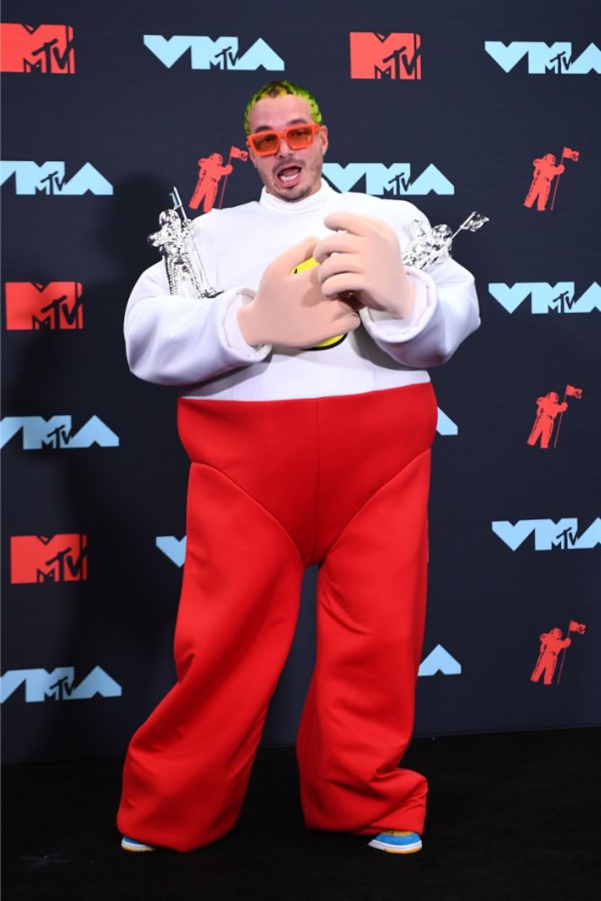 Las estrellas de los premios MTV 2019 y sus peculiares ‘looks’