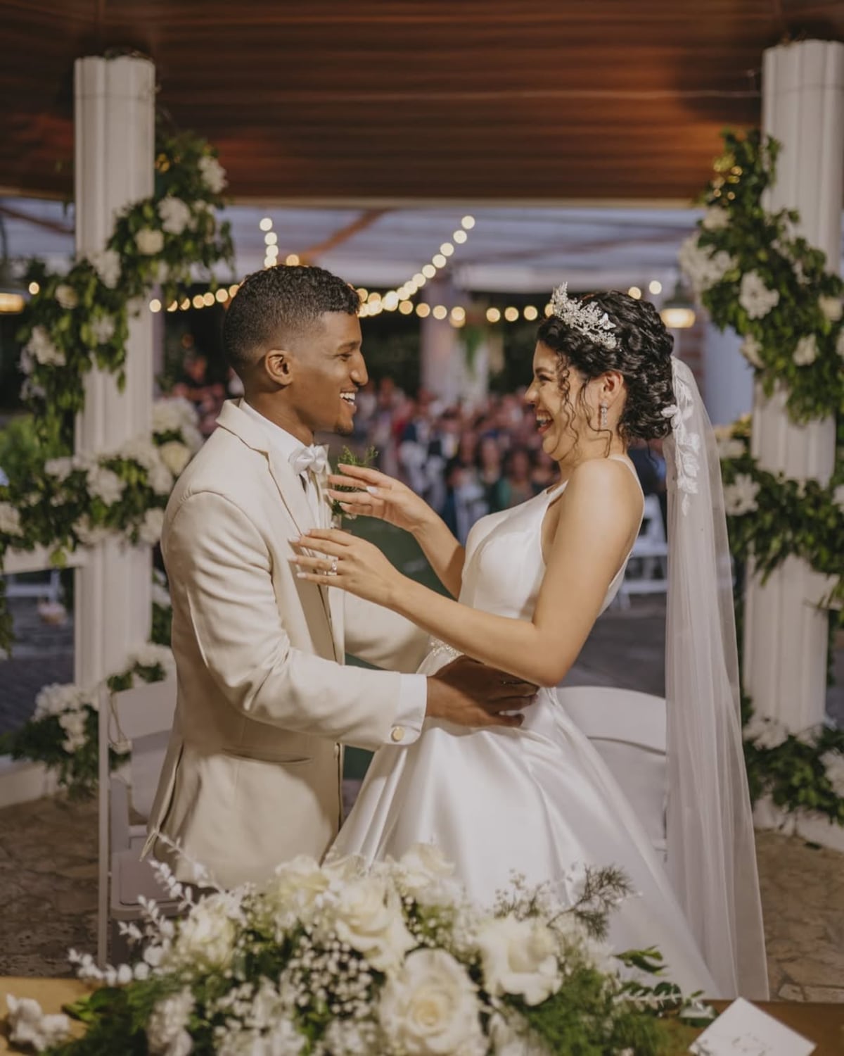 El vestido de novia de 20 dólares de una ‘influencer’ panameña: así lo encontró y lo transformó