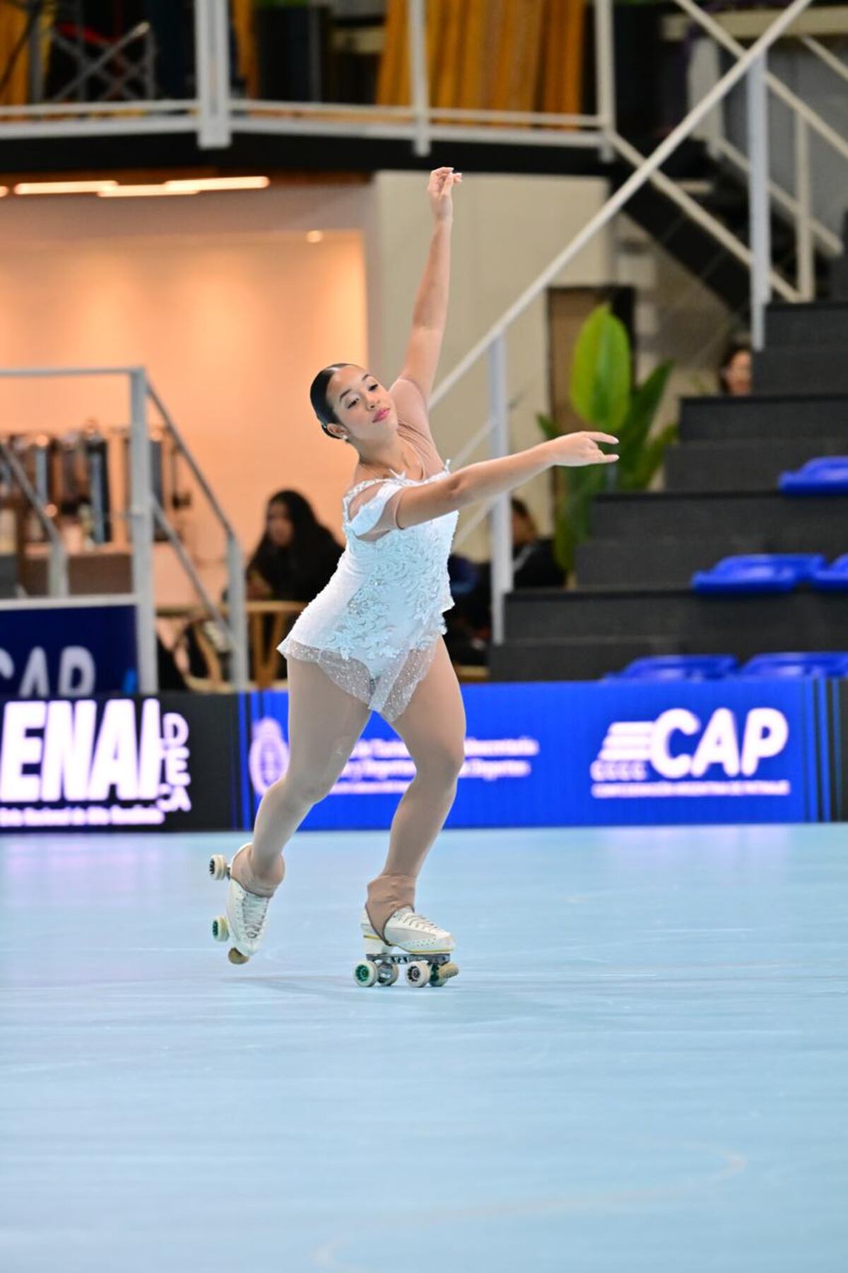 La panameña Camila García de Paredes logró clasificar al top 20 en un campeonato mundial de patinaje artístico sobre ruedas