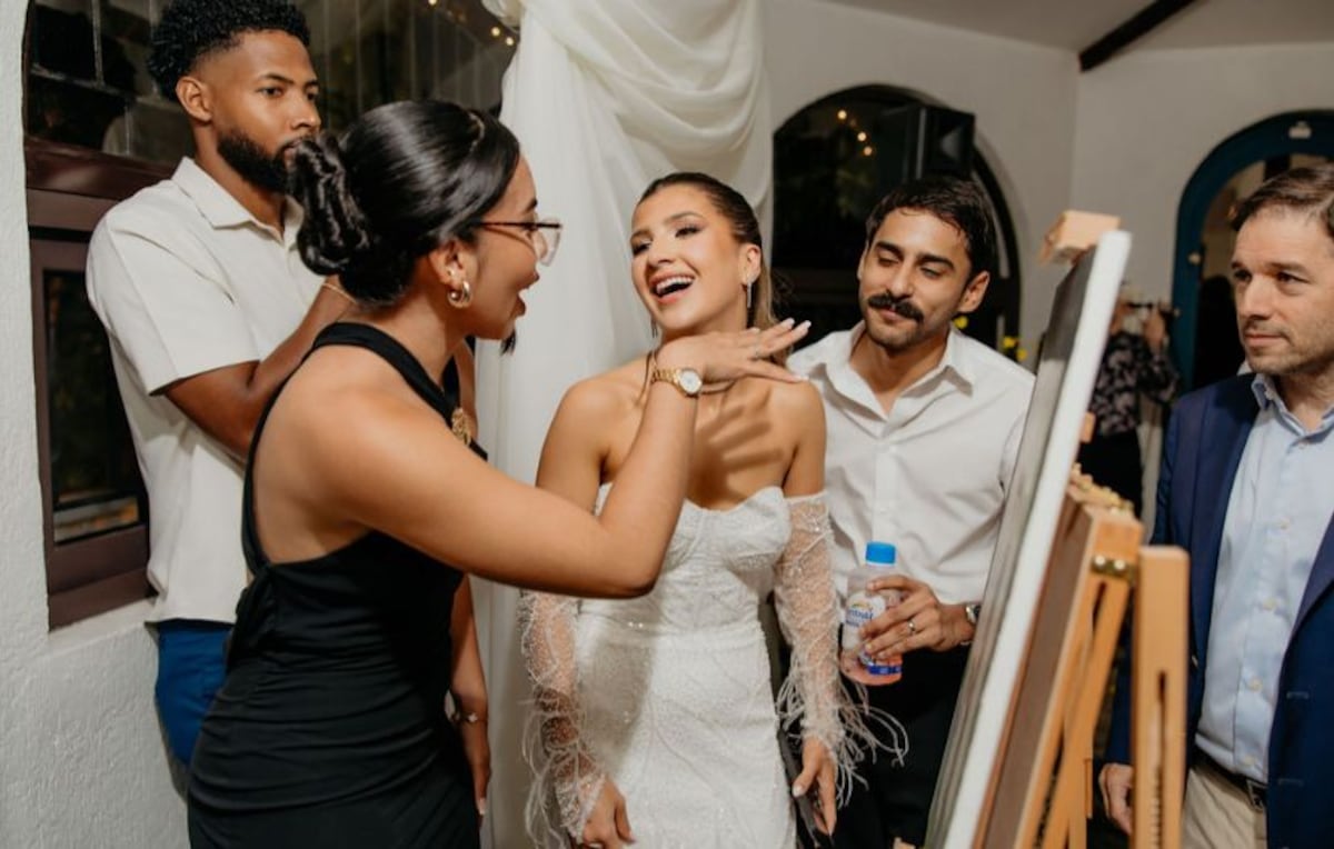 María Sofía Samaniego, la estudiante de la Universidad de Panamá que creó los blazers para las esposas de los peloteros