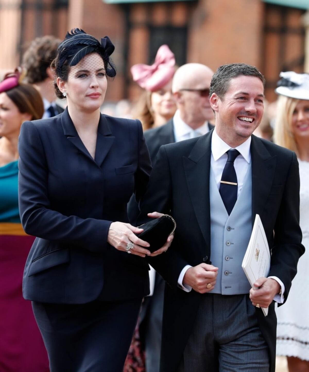 En una boda repleta de celebridades, se casa la princesa Eugenie, nieta de la reina Isabel II