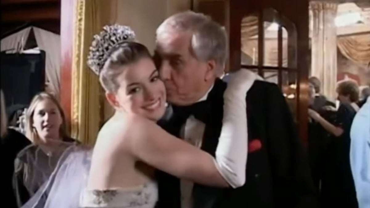 El diario de la princesa cumple 25 años de aniversario y Anne Hathaway lo celebra con un video del detrás de cámaras
