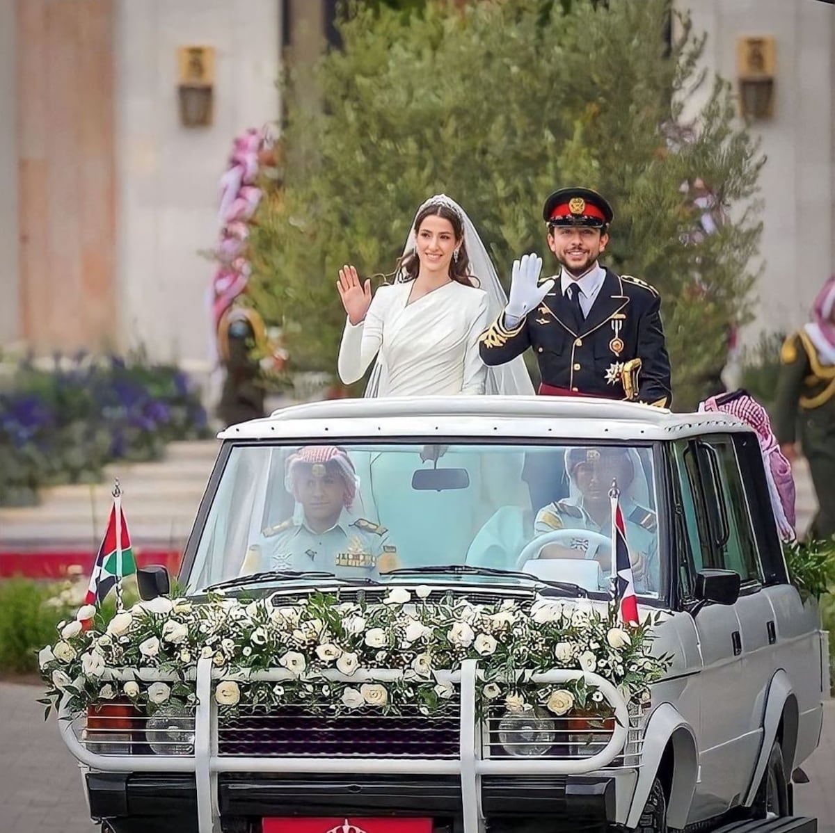La boda real del año: el enlace del príncipe de Jordania y una arquitecta de Arabia Saudita (fotos)