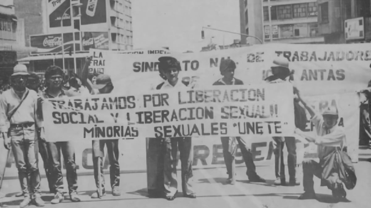 ‘Signs of Pride’, una campaña que trae al presente las pancartas de las primeras marchas del Orgullo LGBTIQ+