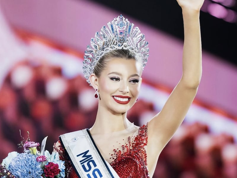 Miss Estados Unidos, Yolina Lindquist, es la nueva Miss Cosmo 2025