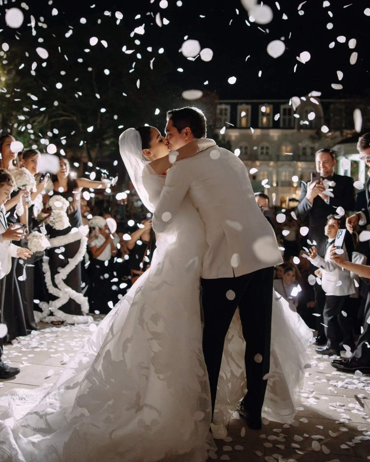 La boda de Dayana Sáez y Gio Scollo en Casco Antiguo y con banda musical