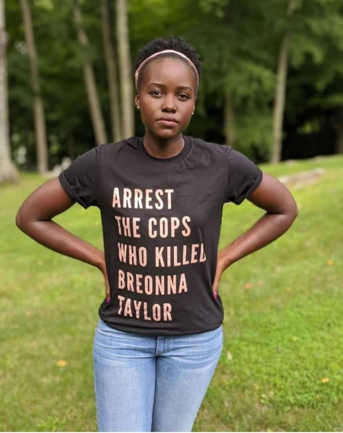 Ropa en contra del racismo: cuando la indumentaria protesta ante la injusticia racial