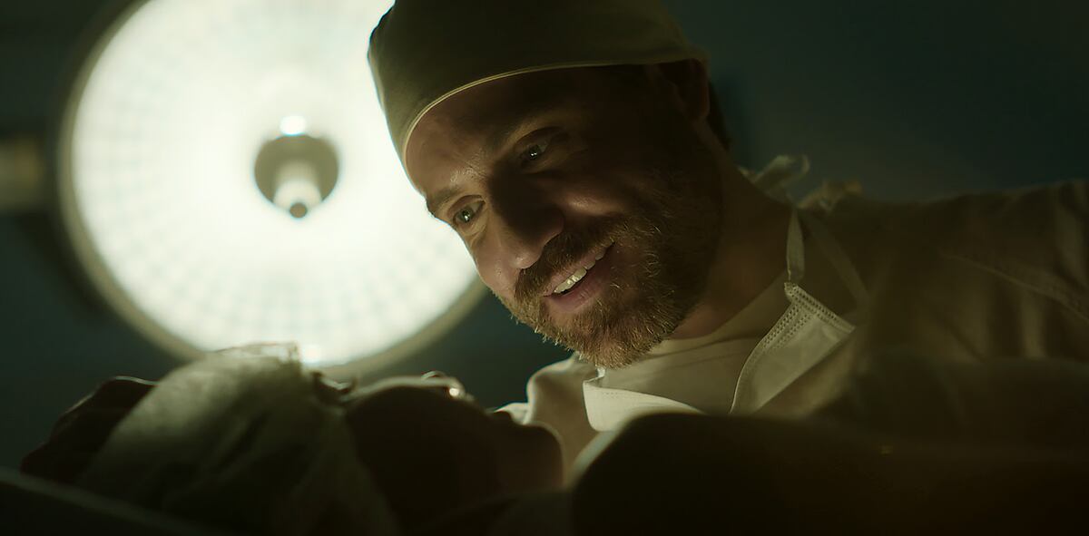 Edgar Ramírez y Mandy Moore protagonizan nueva entrega de Dr. Death