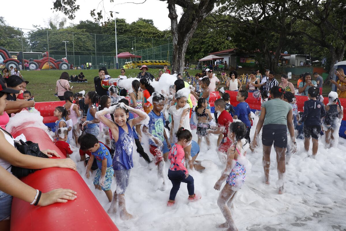 AGENDA CULTURAL: Este jueves bazar y concierto de Navidad en el Parque Omar