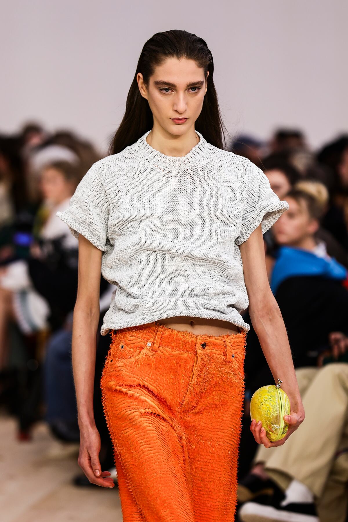 El Loewe “a cuatro manos” desata ovaciones en la pasarela de París