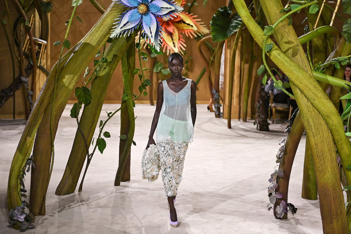 Chanel inspira su alta costura en clásicos de los cuentos infantiles