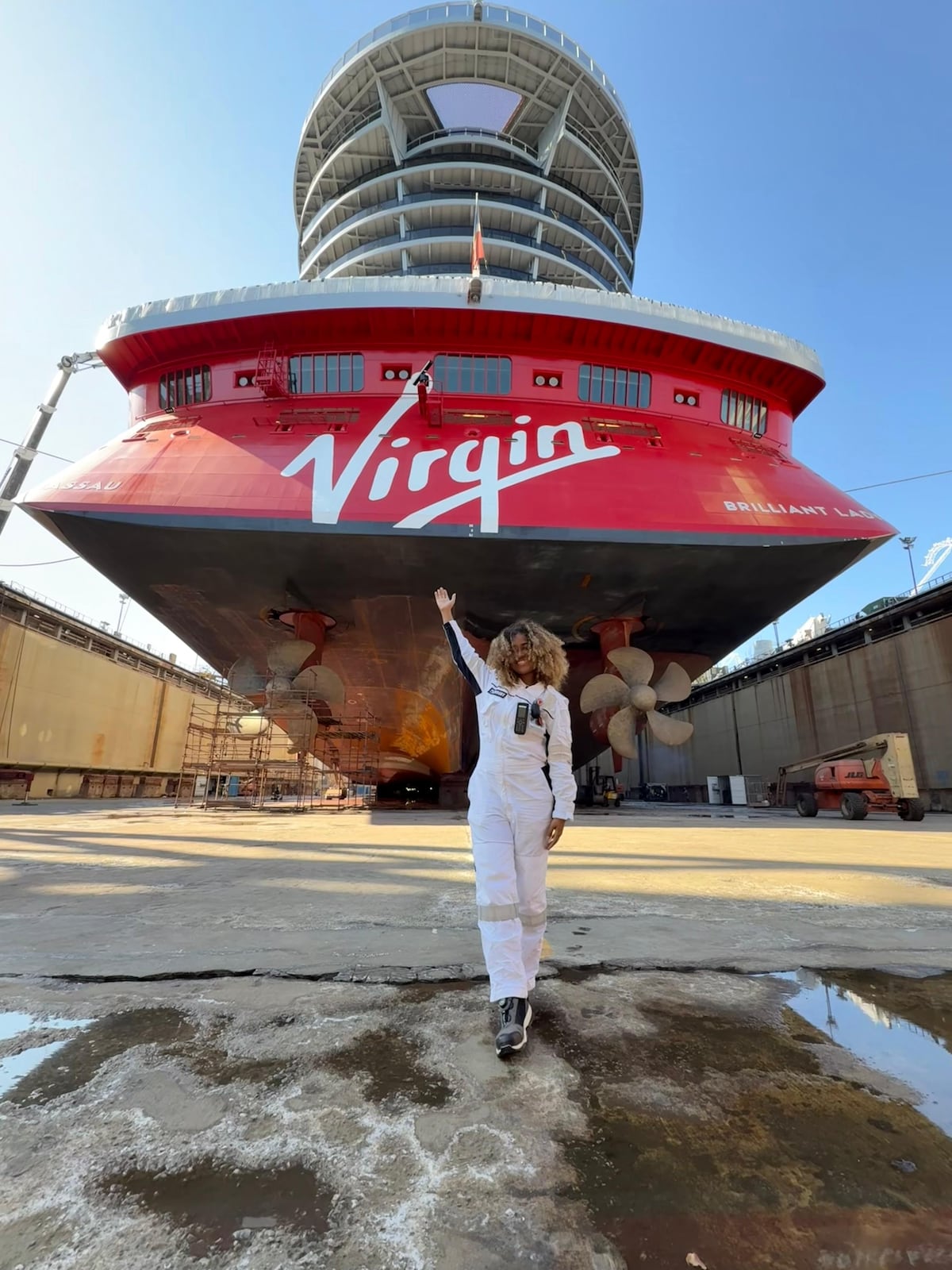 ¿Quién es Shivany Donado, la oficial colonense a bordo del crucero que saludó a Panamá con un ‘Qué Xopa’?