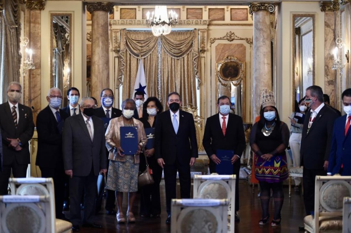 El comité del Bicentenario se prepara para el 2021