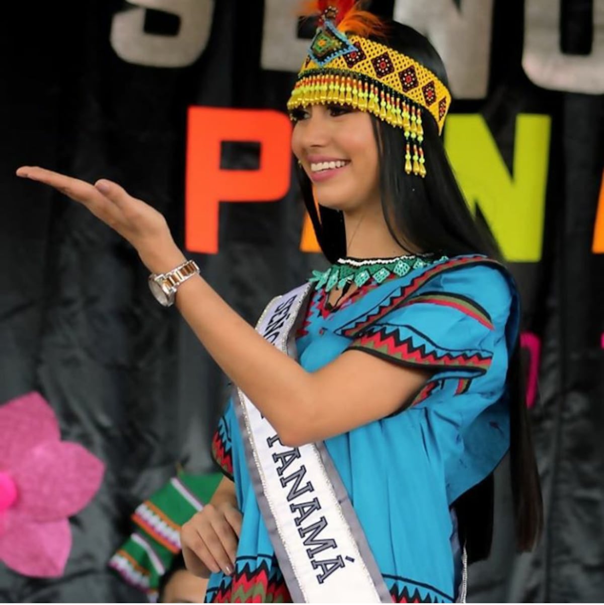 Rosa Montezuma visita su comarca por primera vez como Señorita Panamá