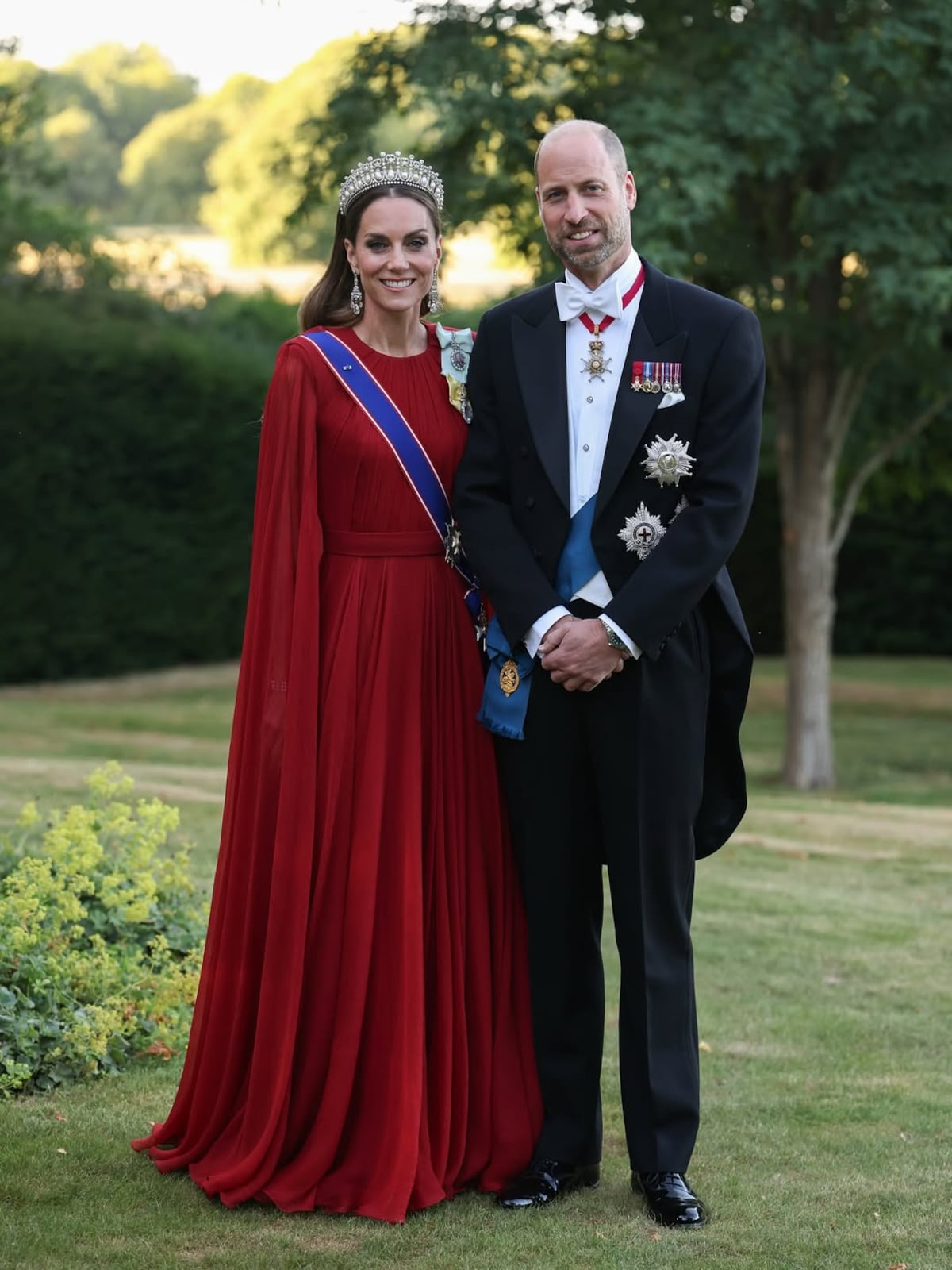 El vestido carmesí de la princesa Kate para la cena de Estado con el presidente Emmanuel Macron