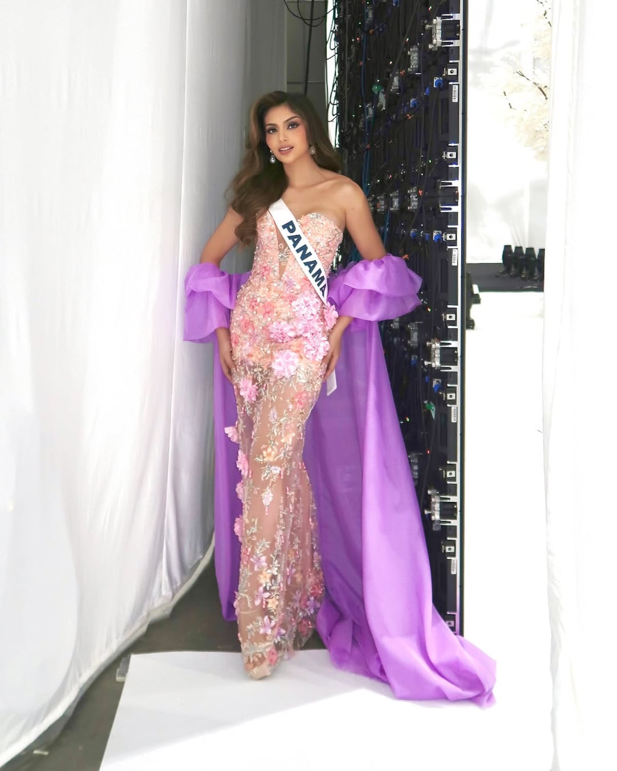 Miss Universe Panamá 2024, Mirna Caballini, una de las concursantes más altas de Miss Universo 