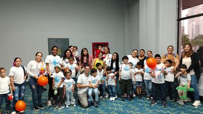 Mamitas Azules de Panamá, una red de apoyo que une a más de 400 padres de niños con autismo