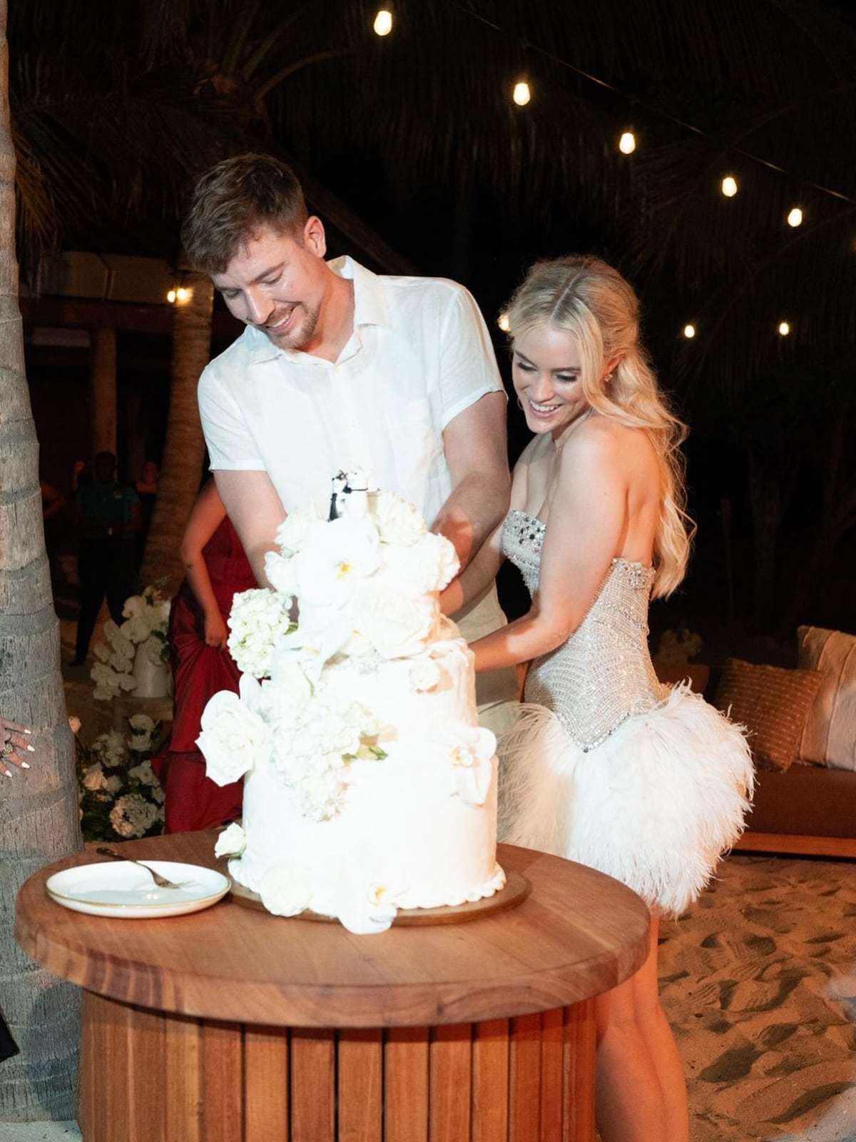 La boda del youtuber MrBeast y la creadora de contenido Thea Booysen que duró una semana