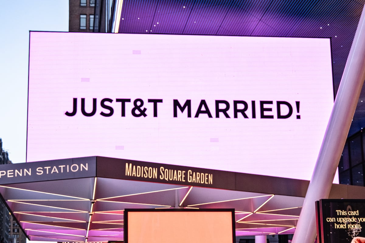 Un jardín, votos íntimos y acuerdos secretos, nuevos detalles de la boda de Swift y Kelce