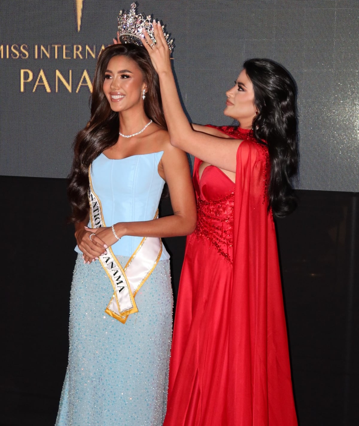 Liliam Ashby Barrera es coronada como la nueva Miss International Panamá 2024