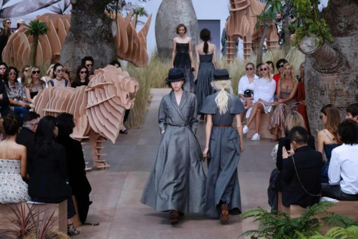 Desfile de alta costura de Dior en París