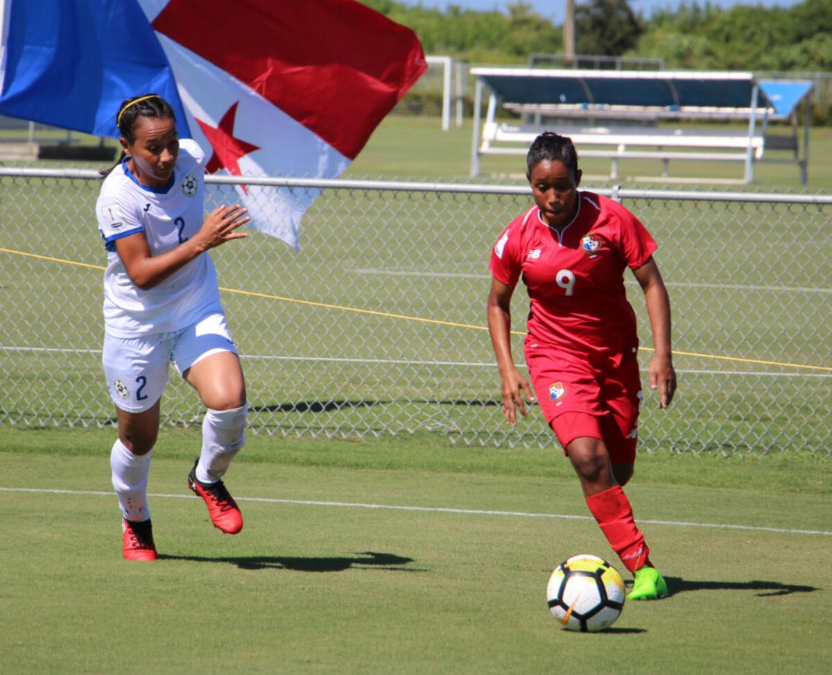 Jugadoras de la selección panameña de fútbol femenino, fichadas por club español